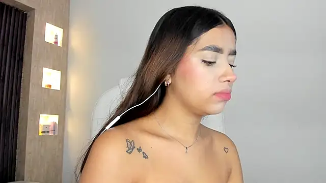 laurin clauz  online show from 10.24.25