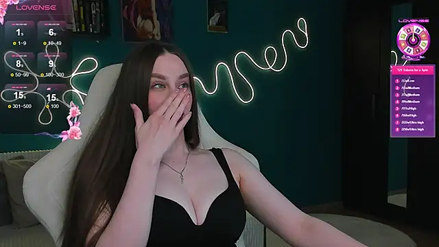Snapshot of katie_taylorr chatting on 07.18.26 katie taylorr online show from 07.18.26