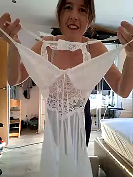 Snapshot of Hexe12346 chatting on 03.18.25 Hexe12346 online show from 03.18.25