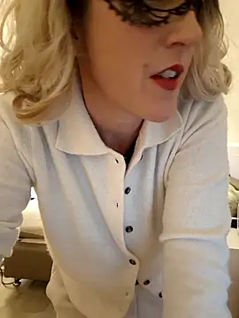 Hexe12346 online show from 12.15.25