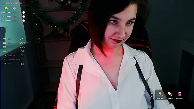 Snapshot of Goddess_Sophie chatting on 01.16.25 Goddess Sophie online show from 01.16.25