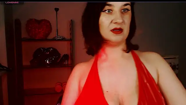 Snapshot of Goddess_Sophie chatting on 09.15.25 Goddess Sophie online show from 09.15.25