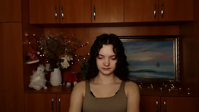  SusieSu  online show from 12.20.24