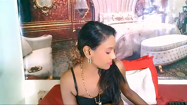 Snapshot of IndianLoveBug chatting on 10.03.25 IndianLoveBug online show from 10.03.25