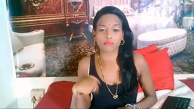 Snapshot of IndianLoveBug chatting on 10.10.25 IndianLoveBug online show from 10.10.25