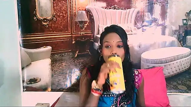 Snapshot of IndianLoveBug chatting on 10.20.25 IndianLoveBug online show from 10.20.25