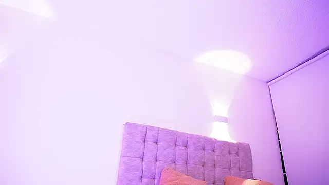 Tiffany sander online show from 10.19.25