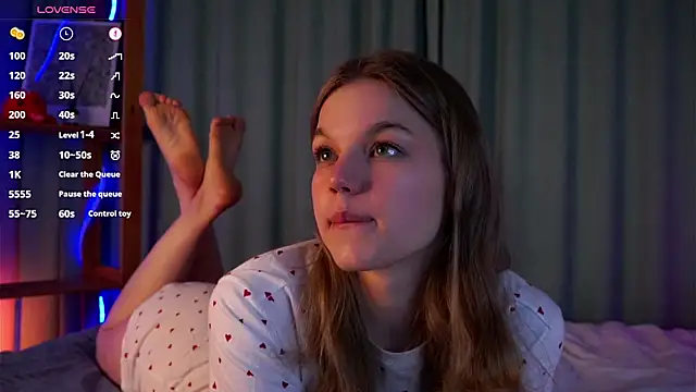 Snapshot of EdlinAlliston chatting on 02.03.25 EdlinAlliston online show from 02.03.25