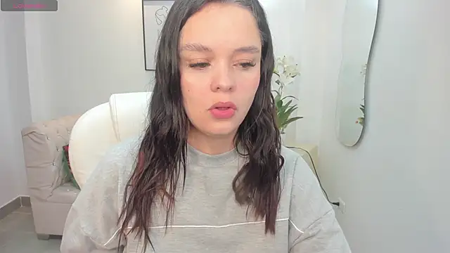 Bella-hadiid online show from 01.07.25