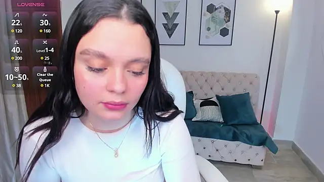 Bella-hadiid online show from 02.05.25
