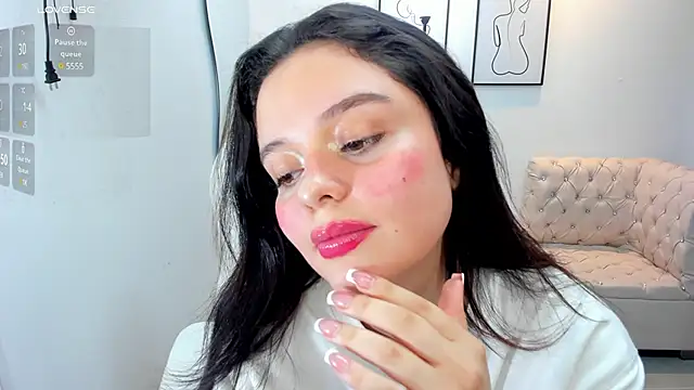 Bella-hadiid online show from 02.11.25