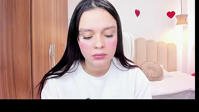 Bella-hadiid online show from 02.16.25