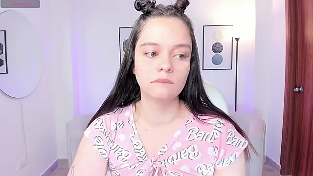 Bella-hadiid online show from 02.26.25