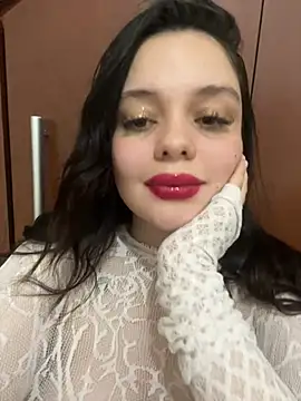 Bella-hadiid online show from 03.22.25