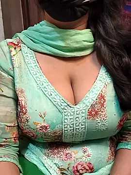 Anamika Kapoor online show from 10.03.25