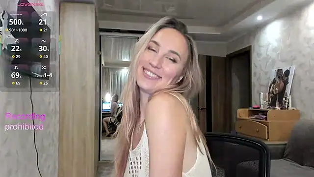 lady Nati online show from 11.25.25