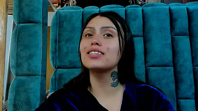 STEFANYVOLKOV online show from 10.22.25