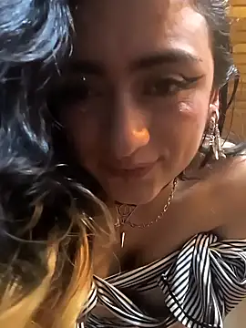 Lila Desiree online show from 12.03.24