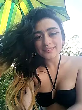 Lila Desiree online show from 12.06.24