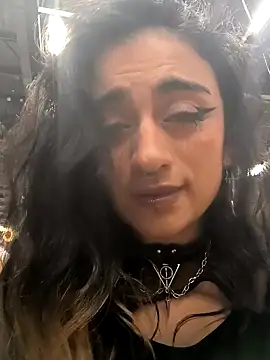 Lila Desiree online show from 12.09.24