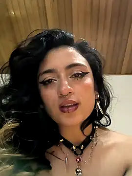 Lila Desiree online show from 12.19.24