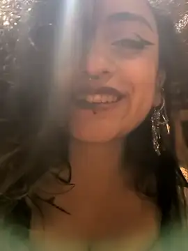 Lila Desiree online show from 12.30.24