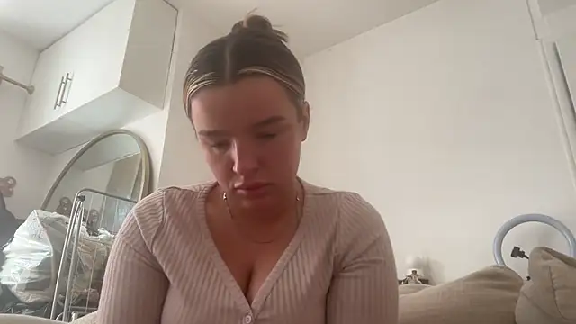 maisiesmithx online show from 09.21.25