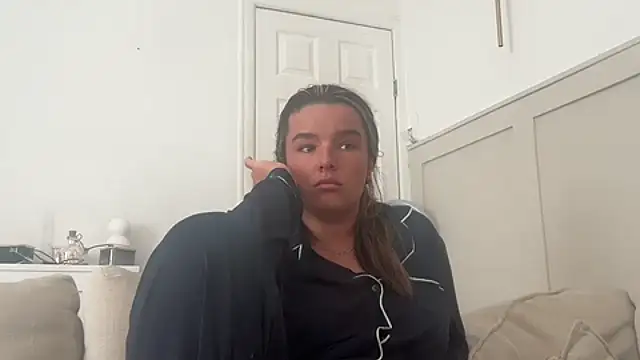 maisiesmithx online show from 09.29.25