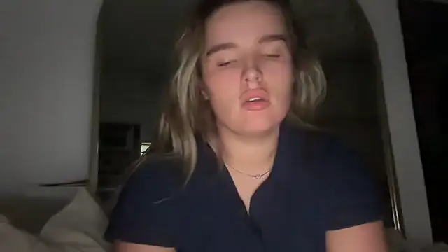 maisiesmithx online show from 11.13.25