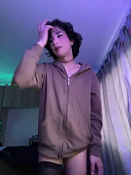 Snapshot of sue___0 chatting on 02.18.25 sue 0 online show from 02.18.25