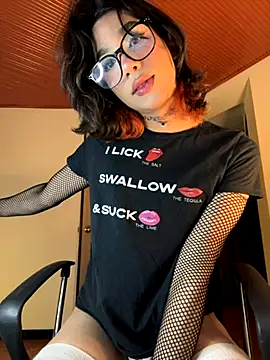 Snapshot of sue___0 chatting on 09.14.25 sue 0 online show from 09.14.25