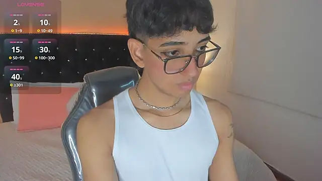 Dark hairy  online show from 01.18.25