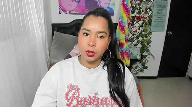 sensual-laura online show from 12.10.24
