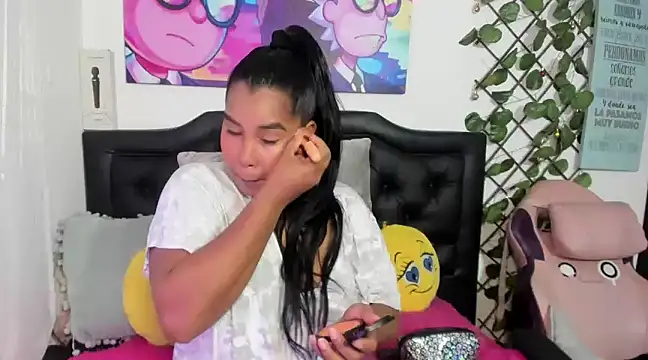 sensual-laura online show from 02.13.25