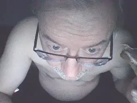 Snapshot of loverboyxxx69 chatting on 01.18.25 loverboyxxx69 online show from 01.18.25