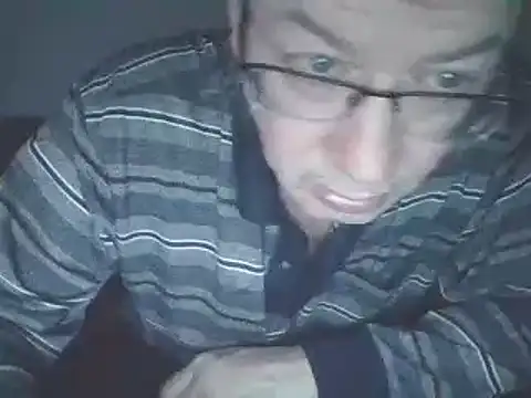 Snapshot of loverboyxxx69 chatting on 03.20.25 loverboyxxx69 online show from 03.20.25