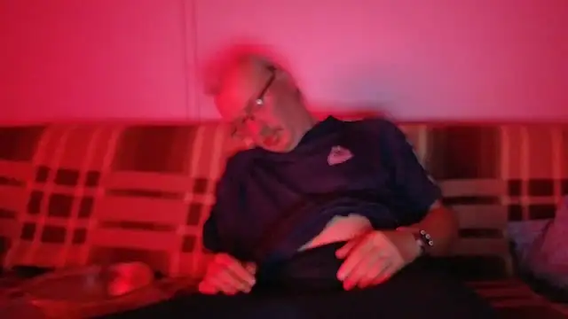 Snapshot of loverboyxxx69 chatting on 10.03.25 loverboyxxx69 online show from 10.03.25