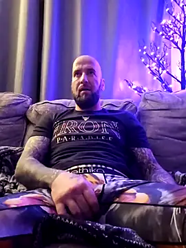 Beardedtattood online show from 01.04.25