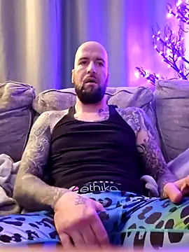 Beardedtattood online show from 01.08.25