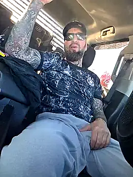 Beardedtattood online show from 10.20.25