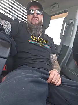 Snapshot of Beardedtattood chatting on 06.16.26 Beardedtattood online show from 06.16.26