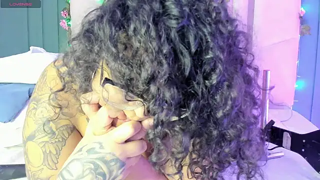 Reginavegaa online show from 01.15.25