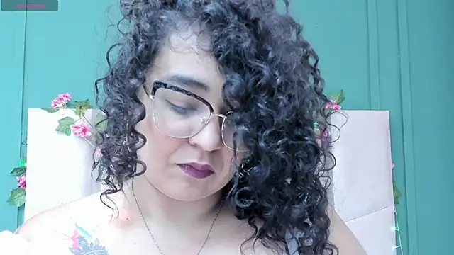 Reginavegaa online show from 01.23.25