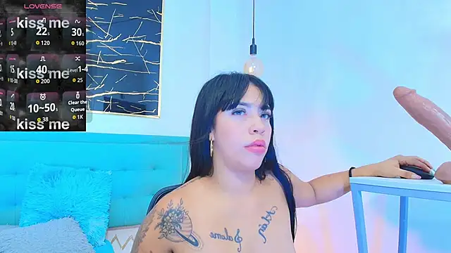 Snapshot of zhamira_21 chatting on 10.26.25 zhamira 21 online show from 10.26.25