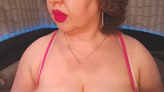BustyKatty online show from 12.17.24
