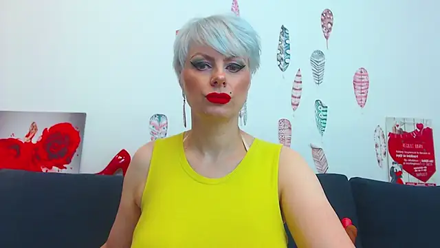 ForeverBarbie  online show from 10.13.25