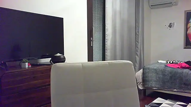 Snapshot of __Angel78__ chatting on 01.06.25 Angel78 online show from 01.06.25