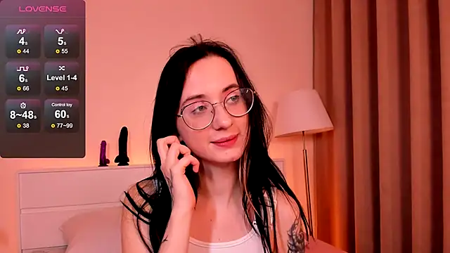 Dark Lola  online show from 12.04.24