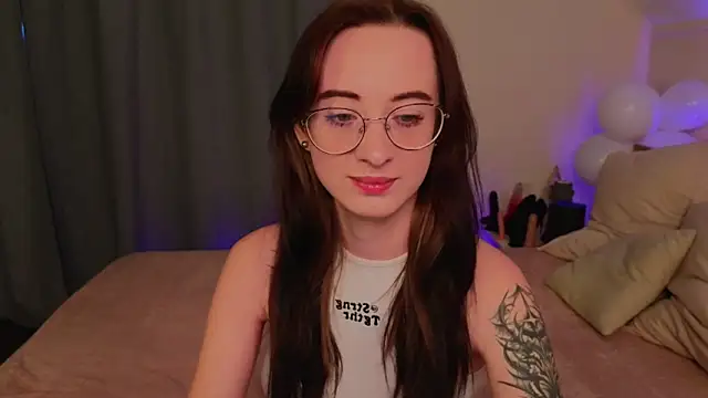 Dark Lola  online show from 02.21.25