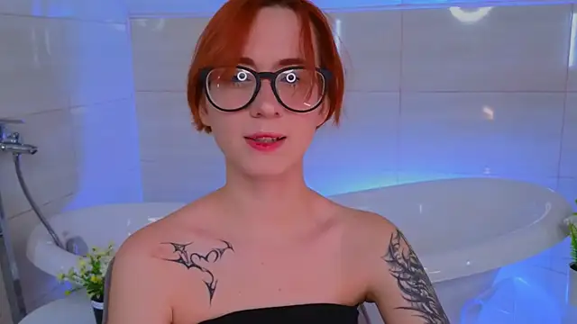 Dark Lola  online show from 10.11.25